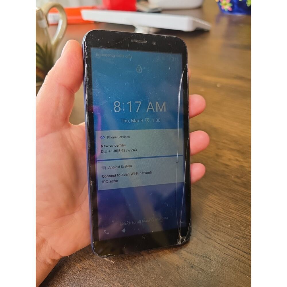 Wiko Voix Android Go Edition‎ Smartphone – Blue – Cracked Screen – Powers On